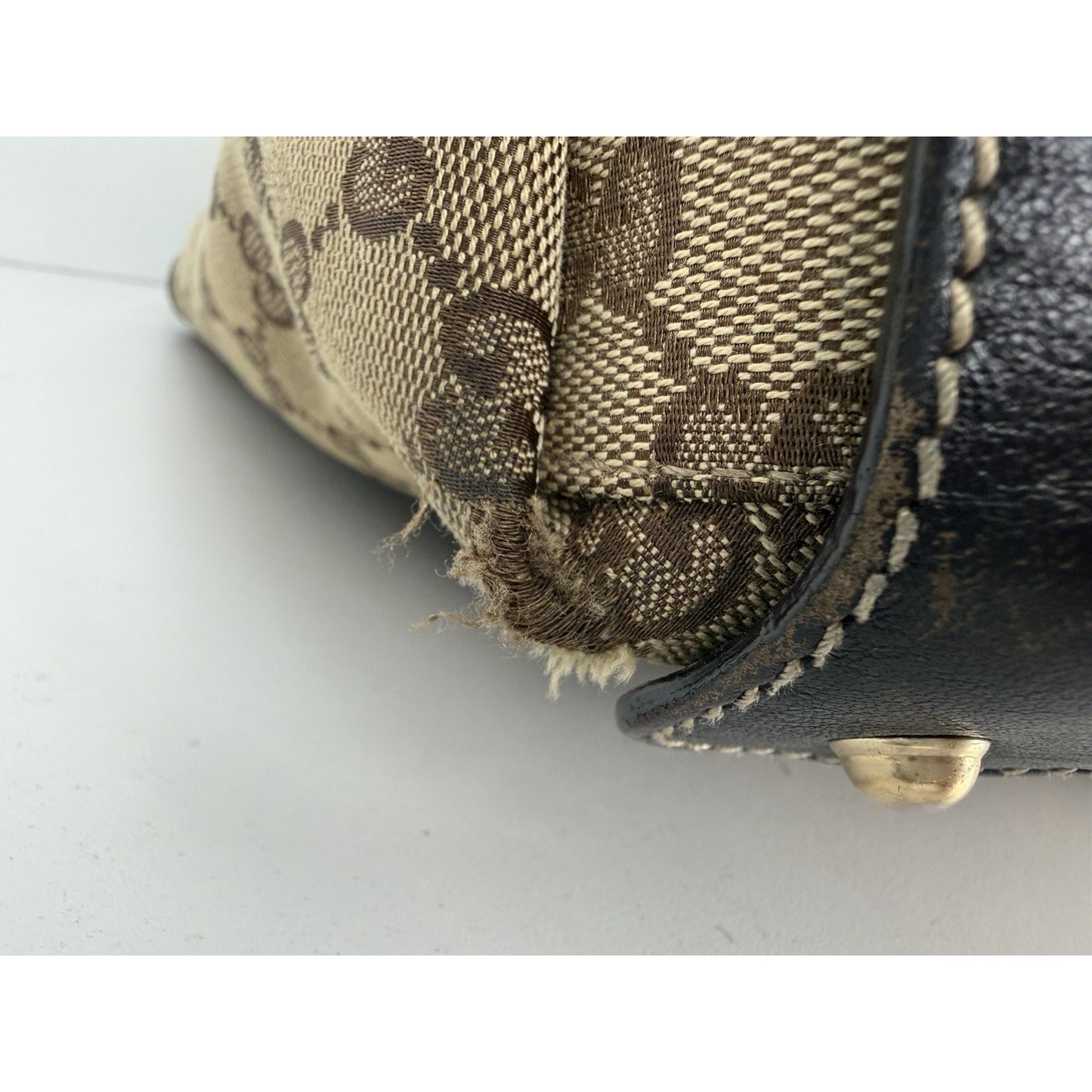 Gucci GG Pelham Shoulder Bag Canvas Braided Leather Handles & Gold Hardware S32