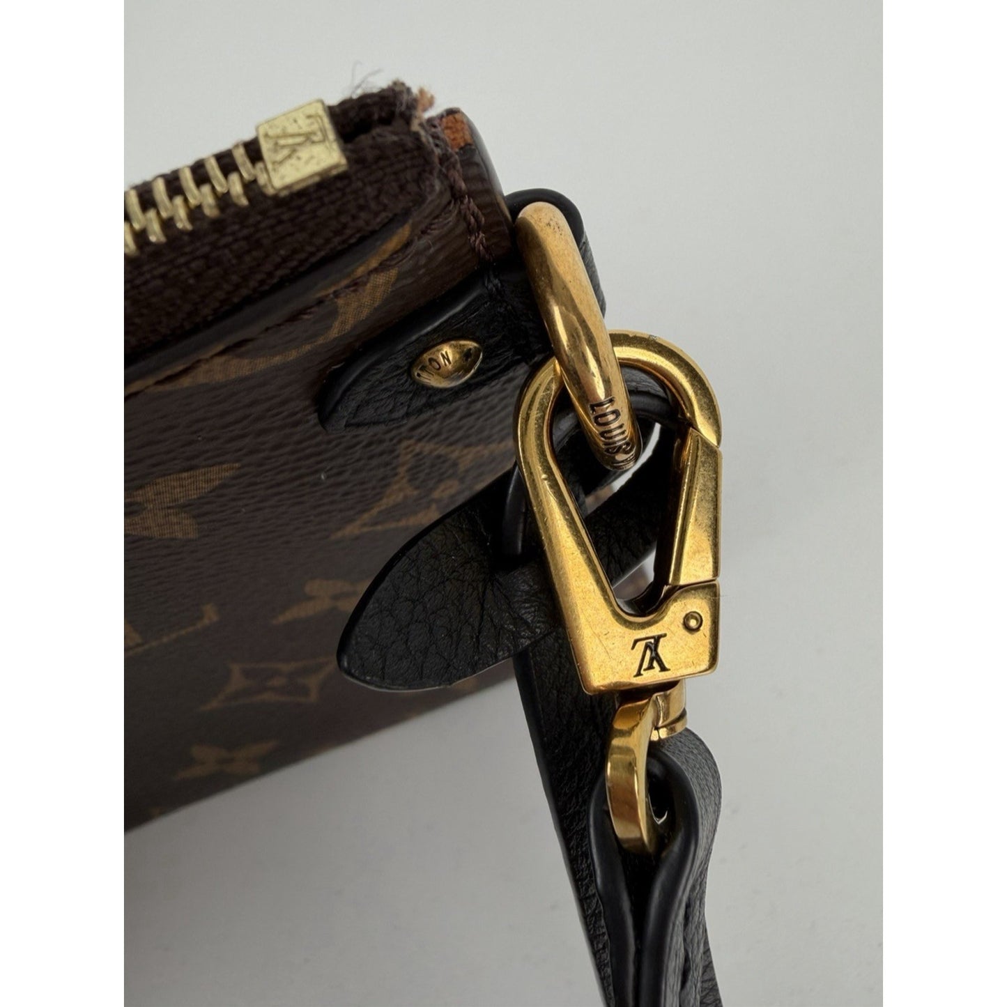 Louis Vuitton Neverfull Pochette PM in Brown Monogram Coated Canvas K2