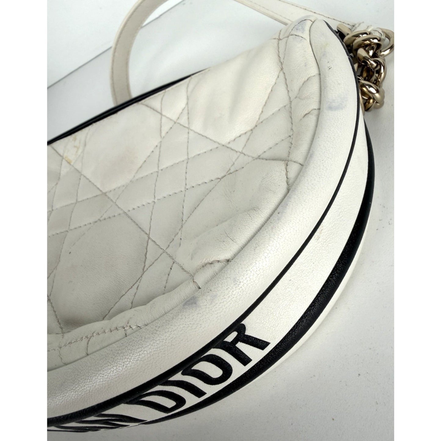 Christian Dior Vibe Hobo Shoulder Bag Small in White Cannage Leather 2021 S08