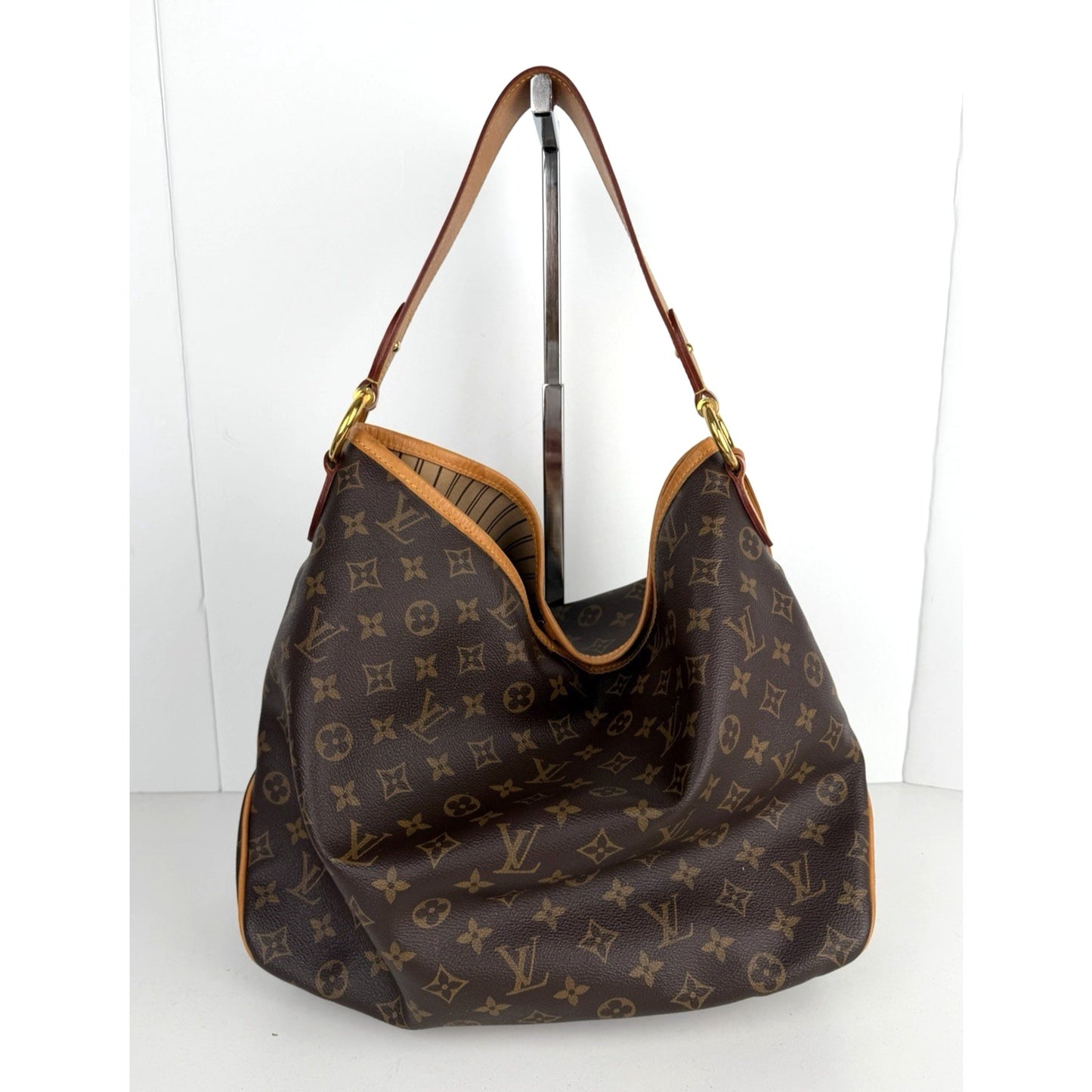 Louis Vuitton Monogram Delightful MM Hobo Bag in LV Monogram Canvas 2015 S