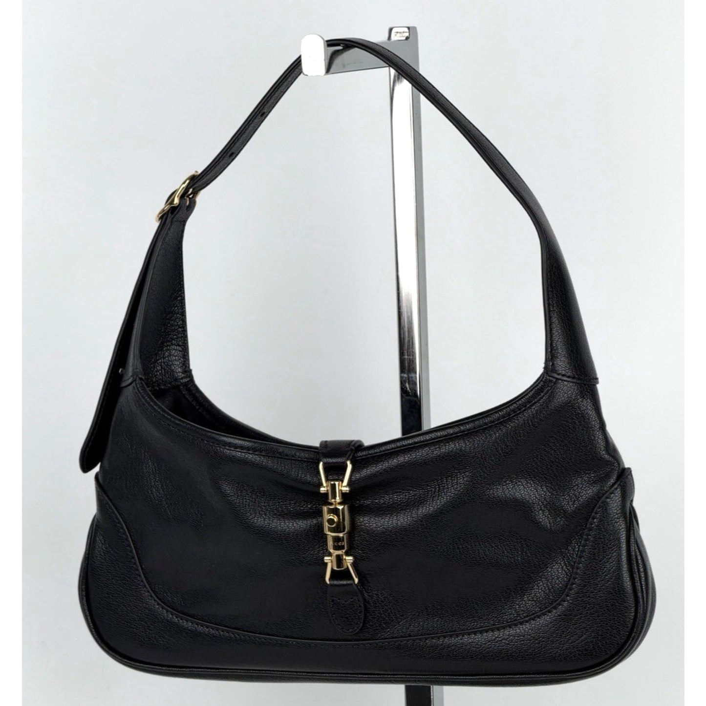 Gucci Jackie Slim 1961 Shoulder Bag in Black Textured-Leather D2