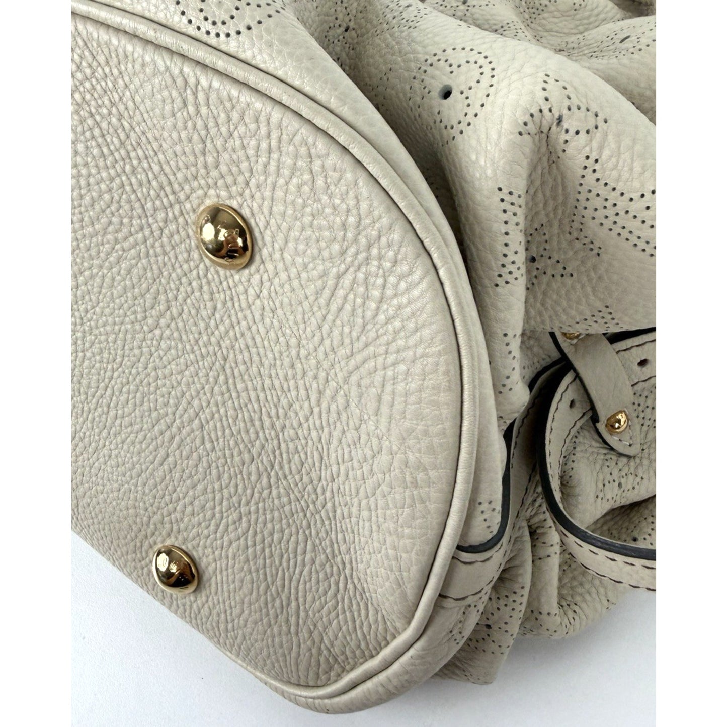 Louis Vuitton Mahina Hobo XL Bag in Ivory Calfskin Leather 2007 S