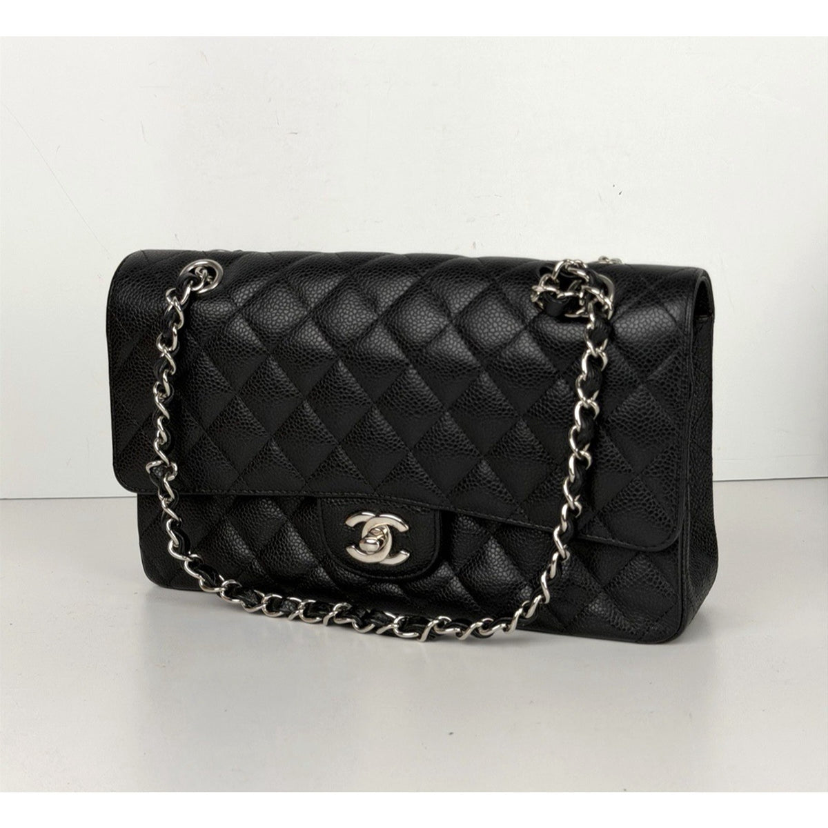 Chanel Classic Double Flap Shoulder Bag Medium in Black Caviar Leather 2012 D-04