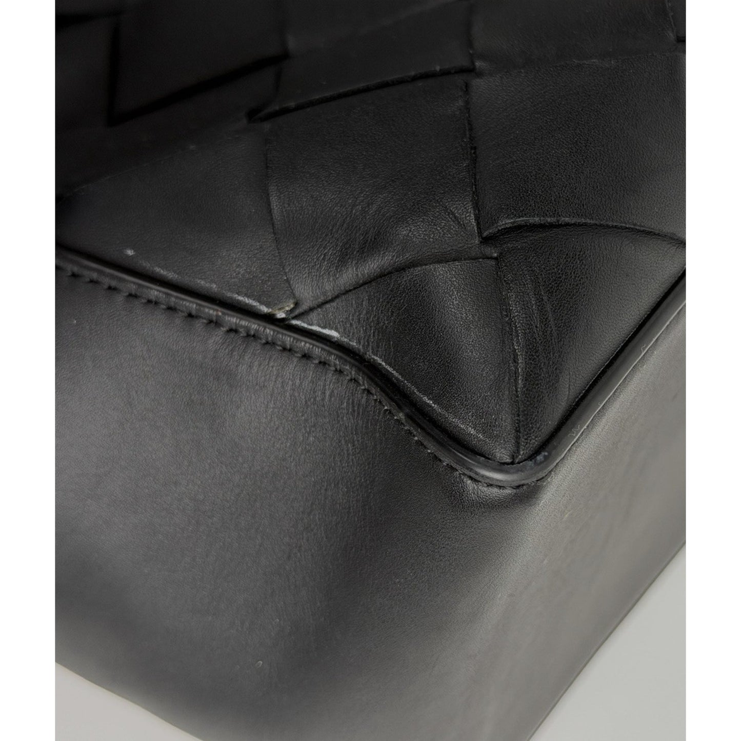 Bottega Veneta Cabat Maxi Intrecciato Tote Bag Medium in Black Leather R1