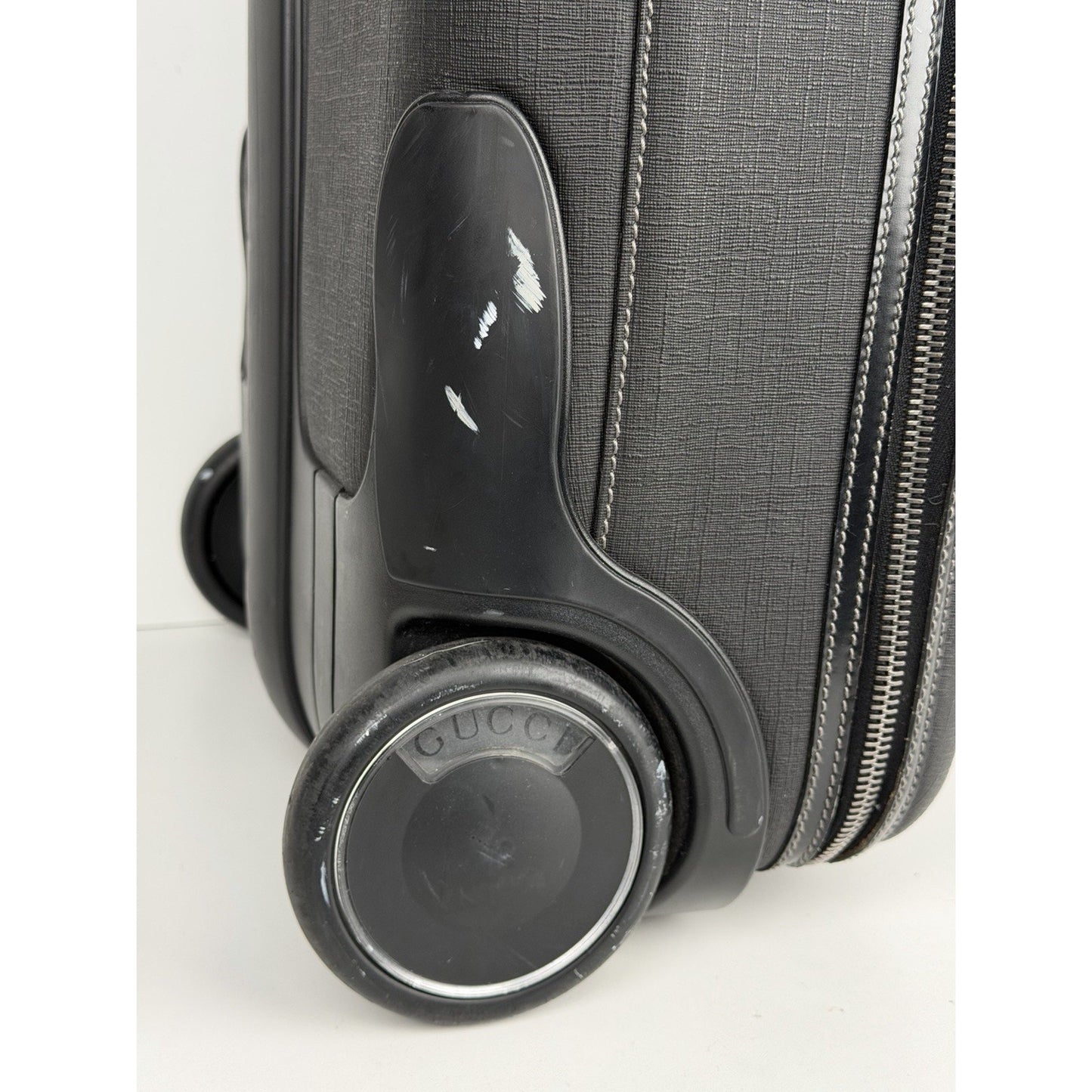 Gucci Interlocking G Hard Shell Rolling Carry-On Suitcase in Black