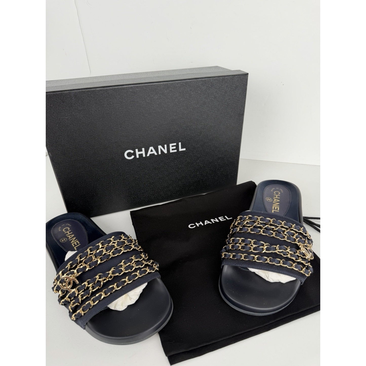 Chanel Interlocking CC Chain Slides in Dark Navy Satin Size EU 37