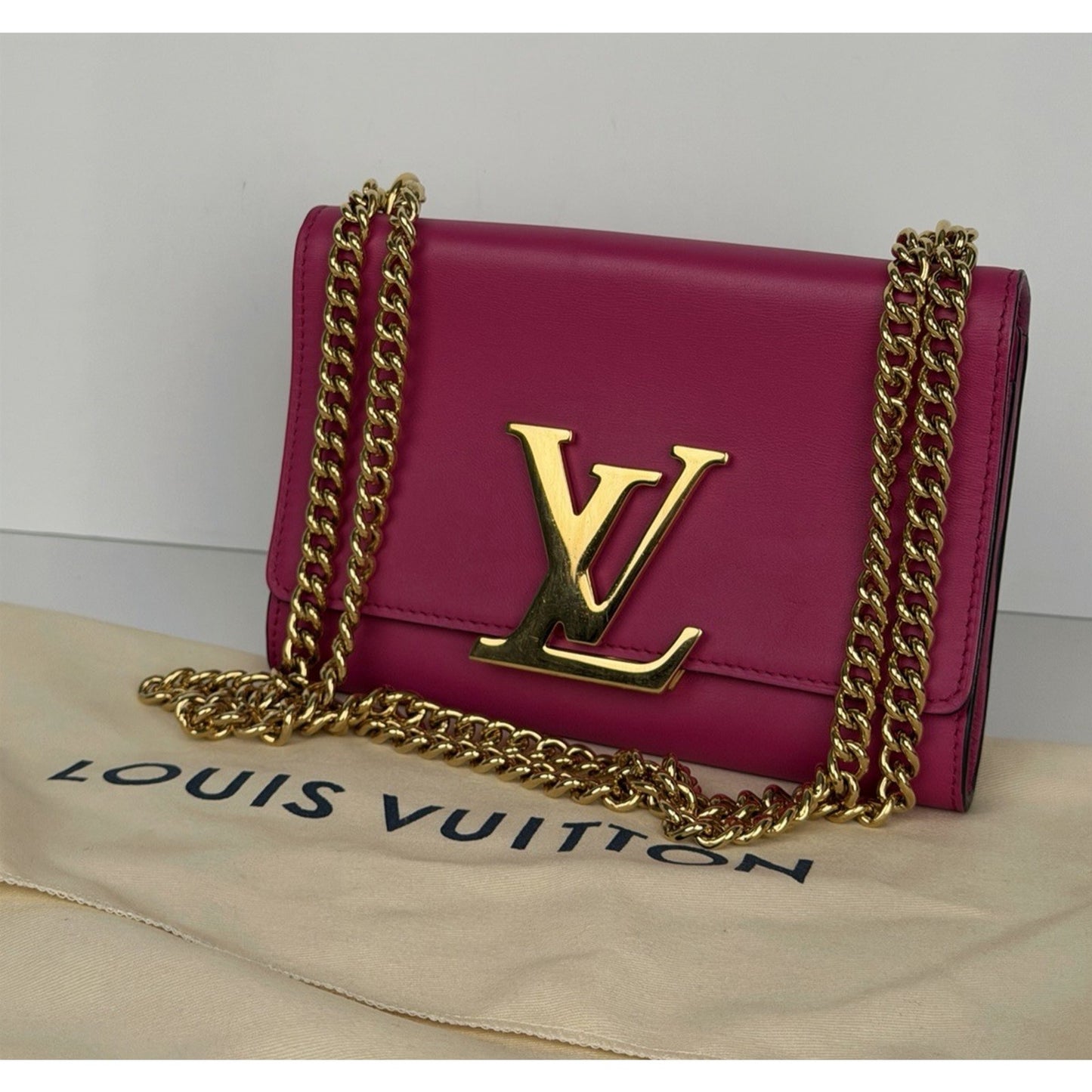Louis Vuitton Louise Chain MM Bag in Pink Calfskin Leather S01
