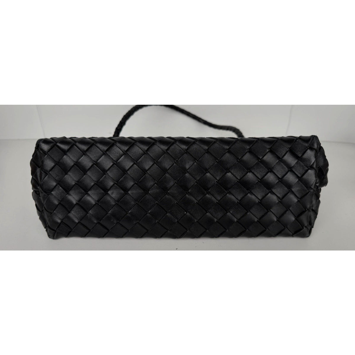 Bottega Veneta Andiamo Woven Leather Top-Handle Medium Bag in Black D5