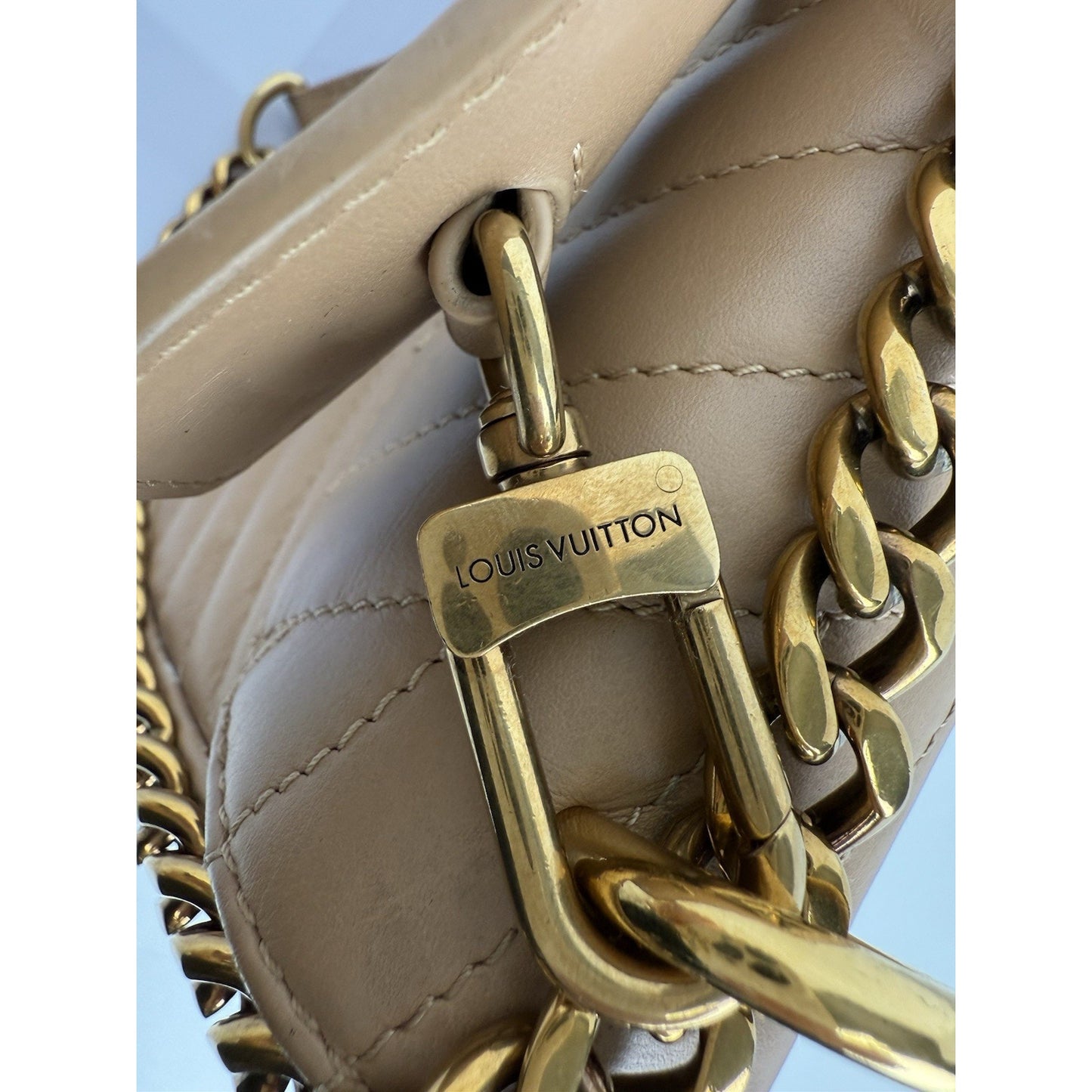 LOUIS VUITTON Beige Leather New Wave Chain Strap MM Noisette Shoulder Bag