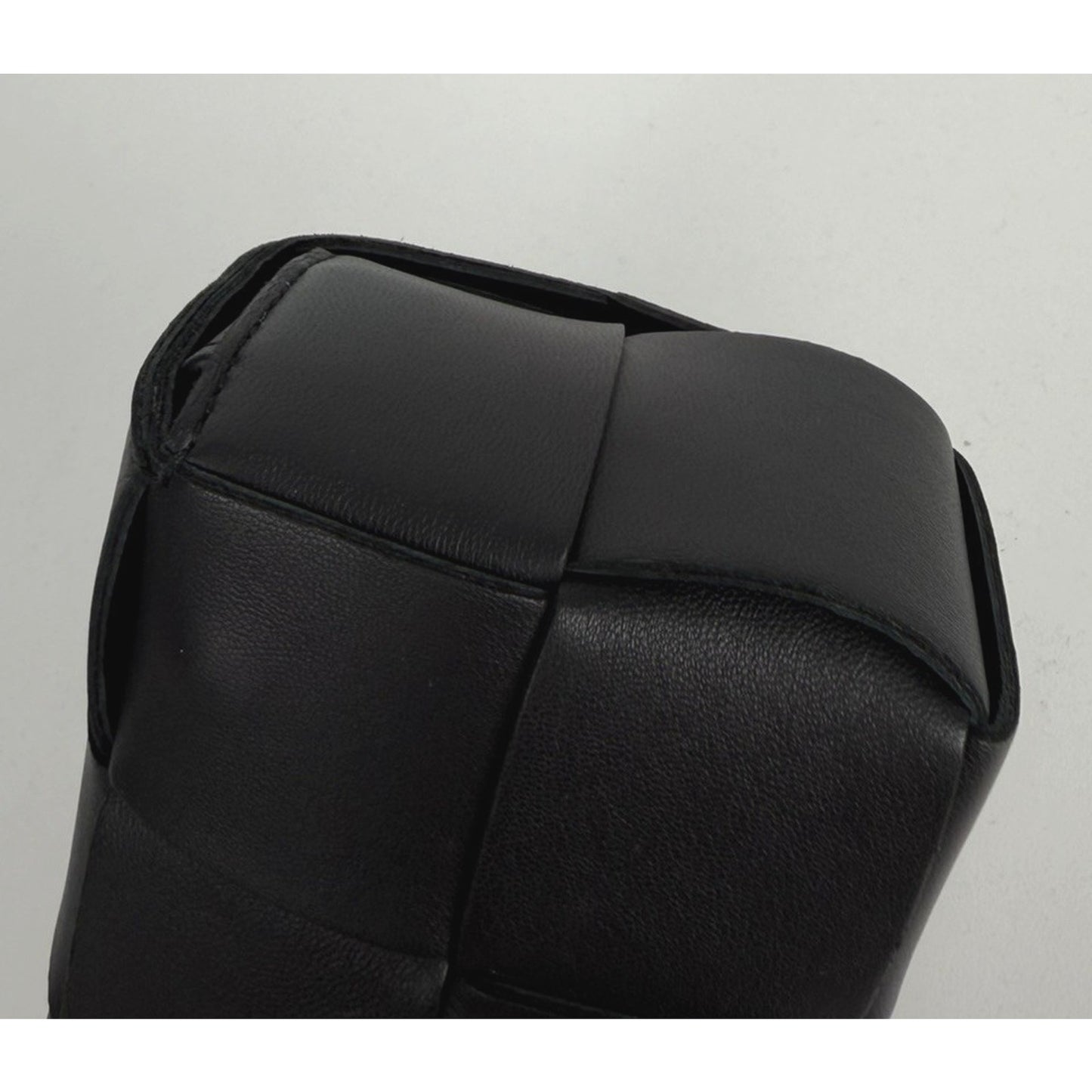 Bottega Veneta Cassette Intrecciato Crossbody Extra Mini Bag Black Lambskin K1