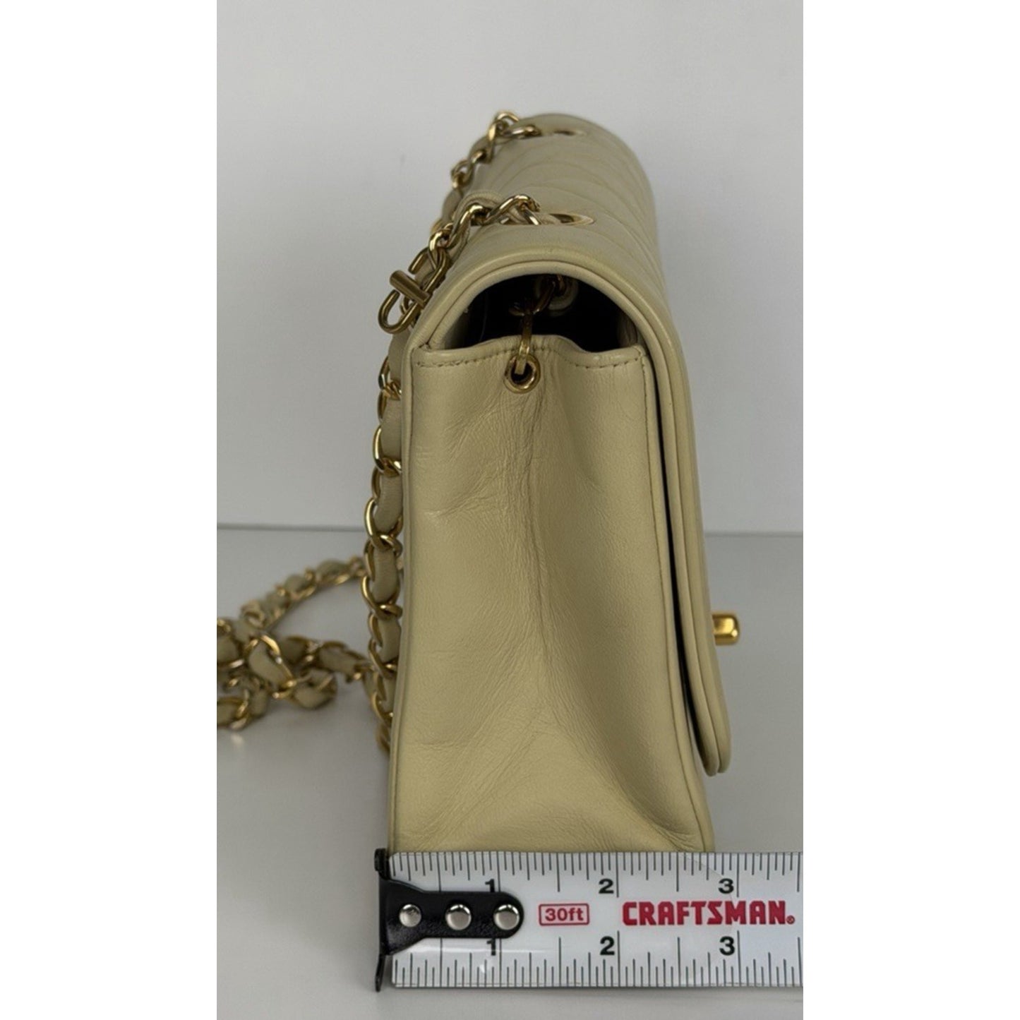 Chanel Vintage Medium Diana Flap Bag in Light Beige Lambskin Leather C6