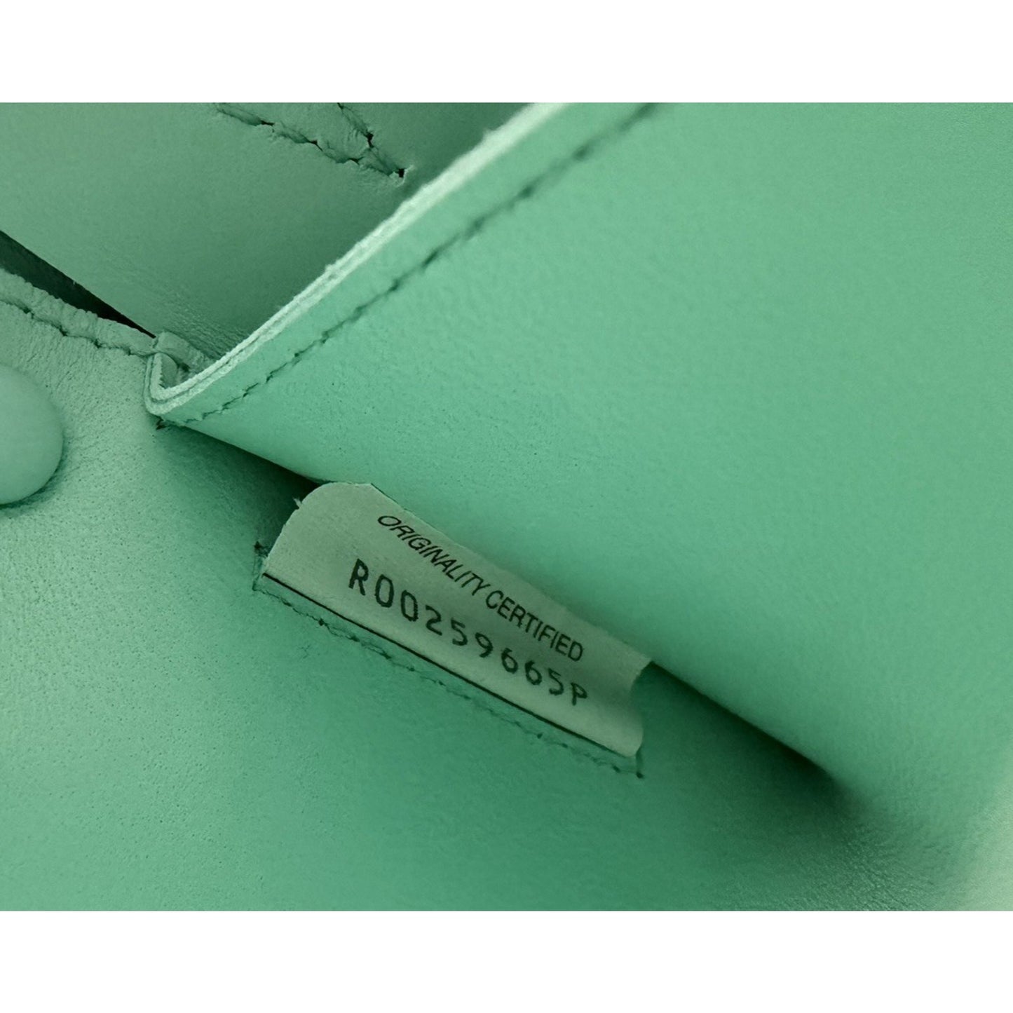 Bottega Veneta Intrecciato Cassette Shoulder Bag Small in Spearmint Leather