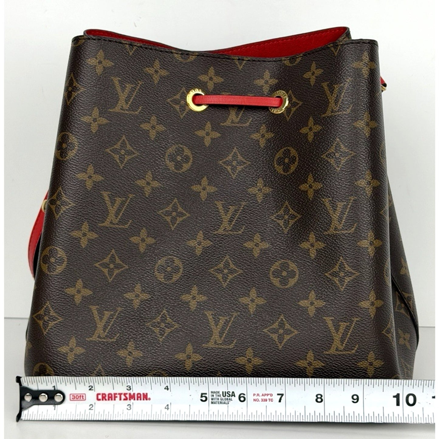 Louis Vuitton NeoNoe MM Bucket Bag in Monogram Coated Canvas 2020 F-1