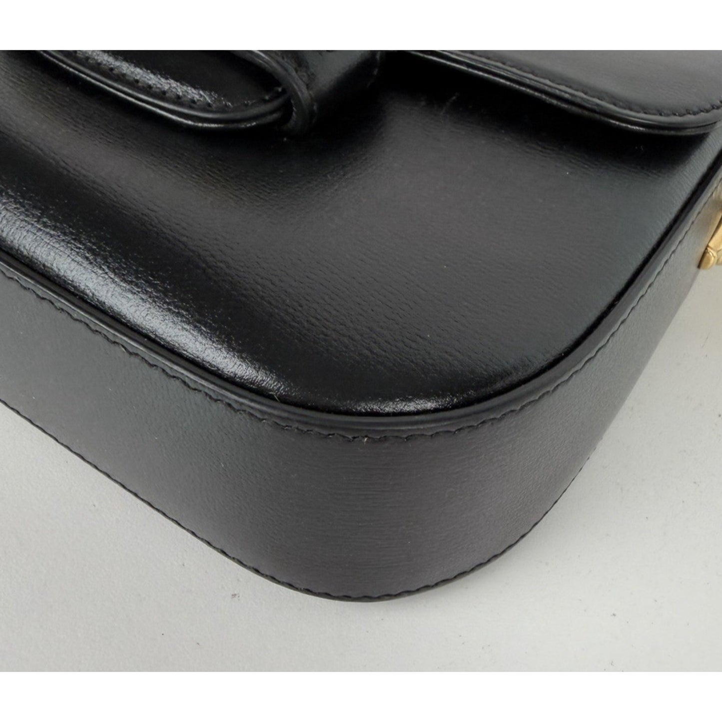 Gucci Horsebit 1955 Shoulder Bag in Black Leather Gold HW E-8