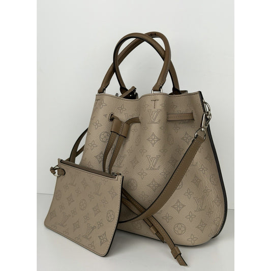 Louis Vuitton Girolata Handbag in Galet Mahina Leather with Pouch 2017 C2