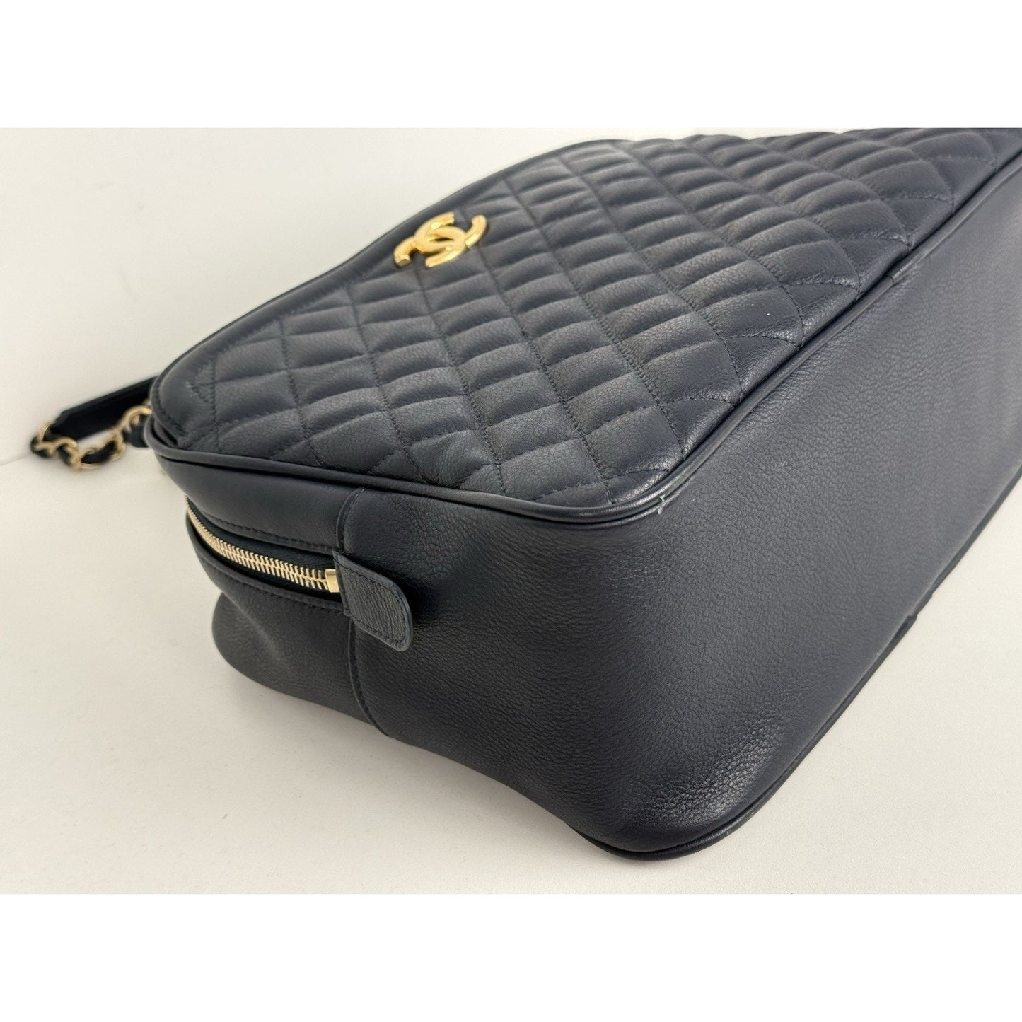 CHANEL Calfskin Quilted CC Medium Vanity Case Navy Blue Gold Hardware B-5
