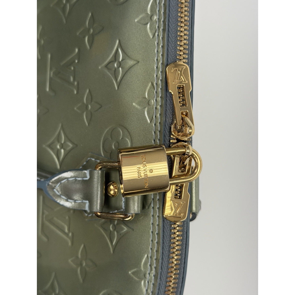 Louis Vuitton Alma GM Handbag in Green LV Monogram Vernis Patent Leather 2011 F2