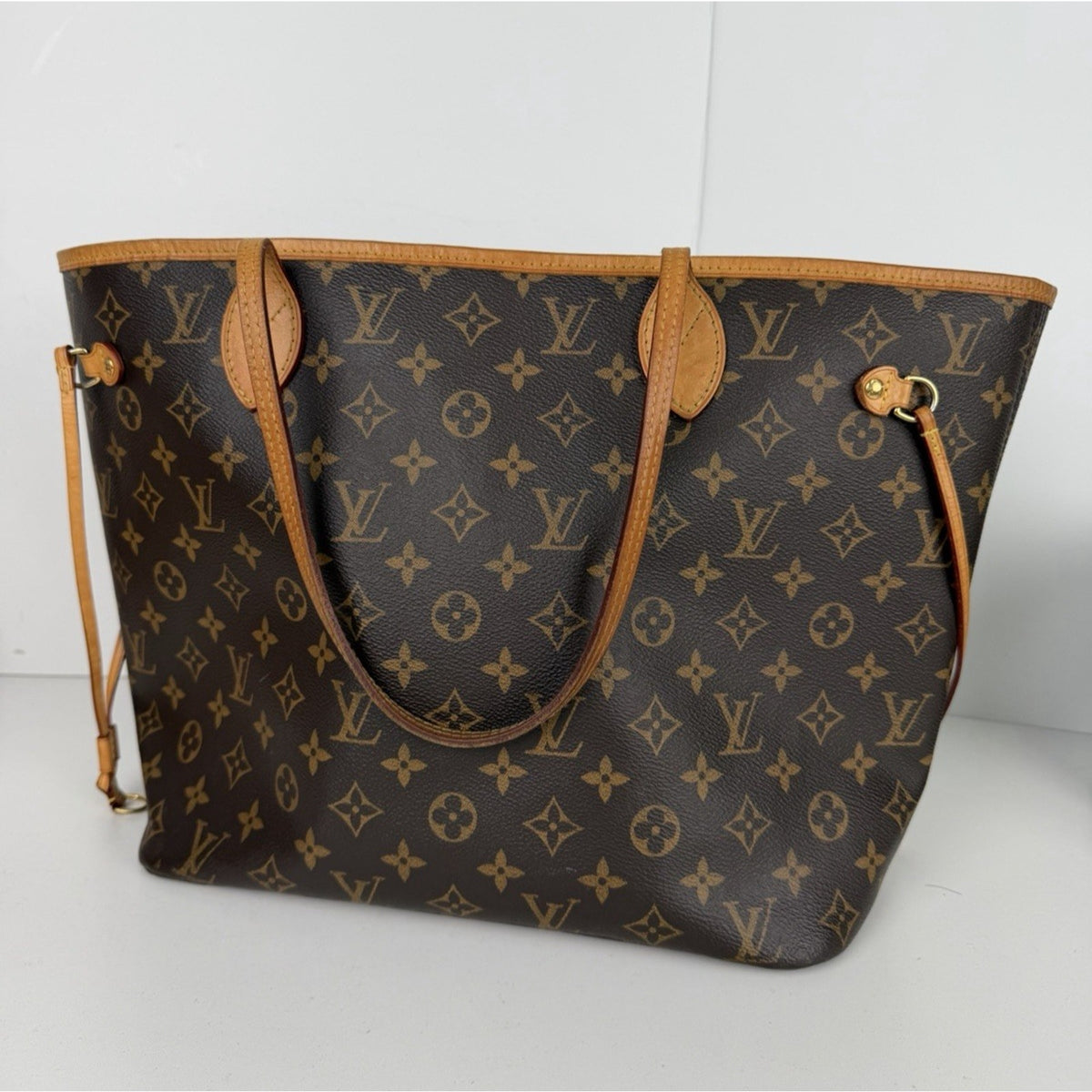 Louis Vuitton Neverfull MM Tote Bag in LV Monogram Brown Coated Canvas 2015 S22