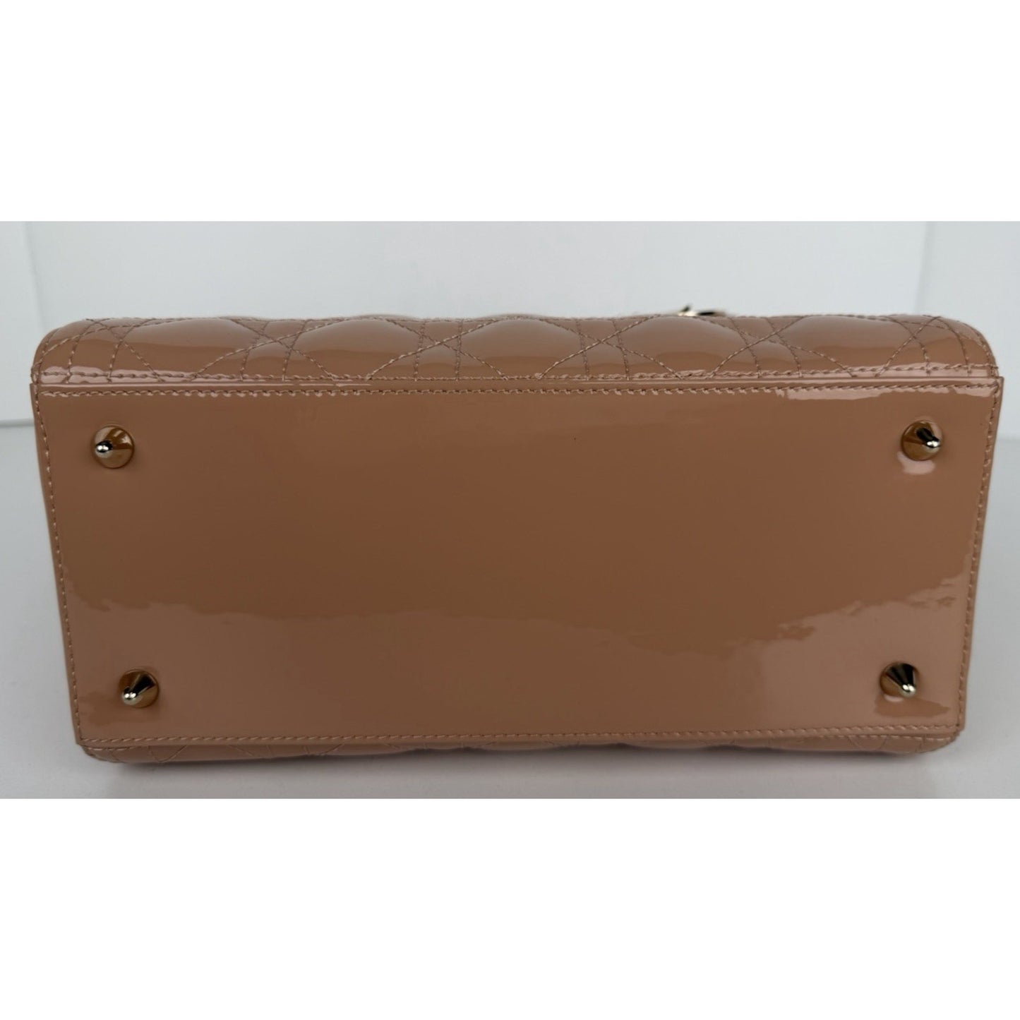 Christian Dior Lady Dior Medium Bag in Neutral High-Gloss Patent Leather D1