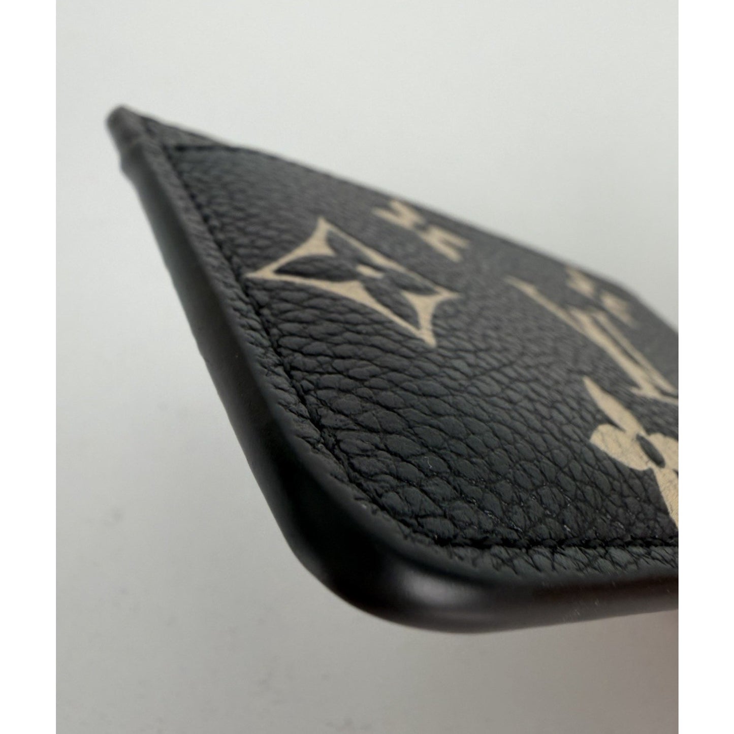 Louis Vuitton Card Holder in Bicolor LV Monogram Empreinte Leather NFC
