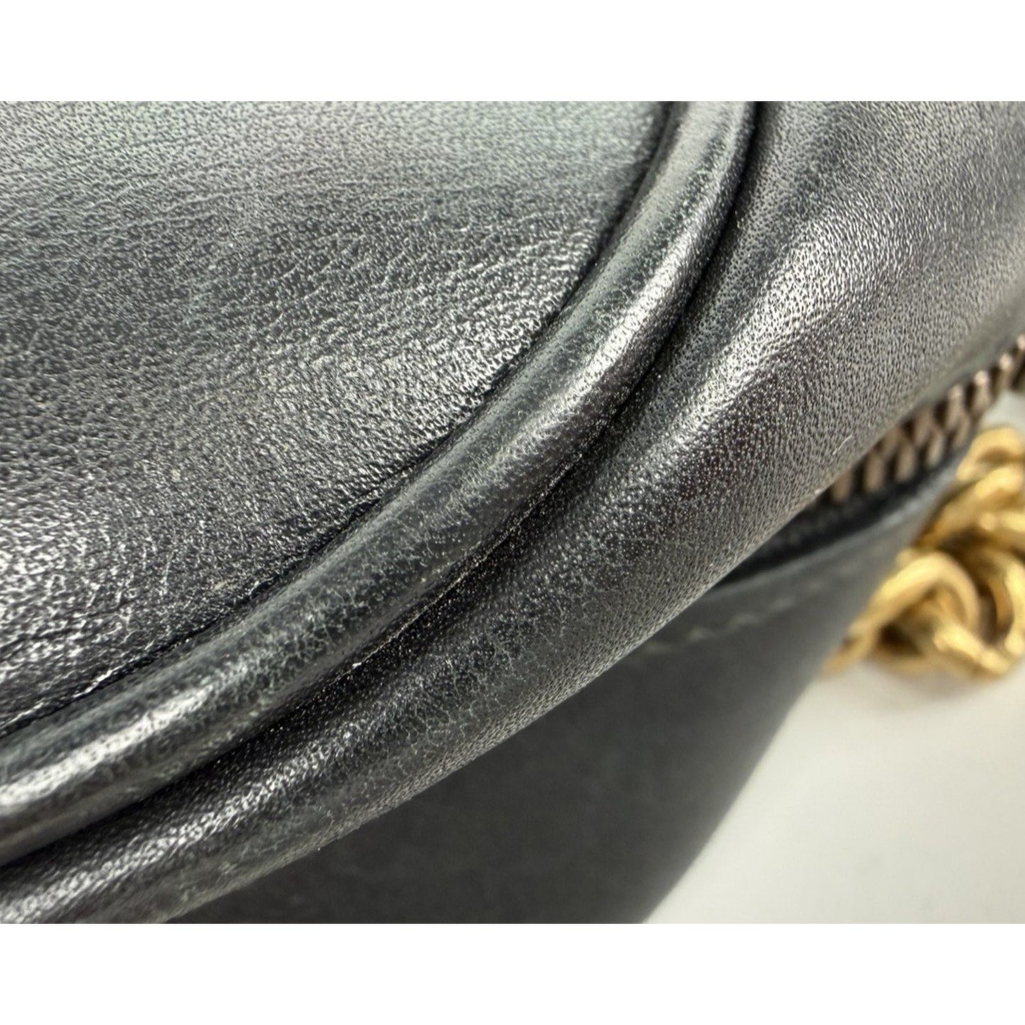 Gucci GG Marmont Matelasse Shoulder Bag Medium Black Leather Chevron Pattern S16