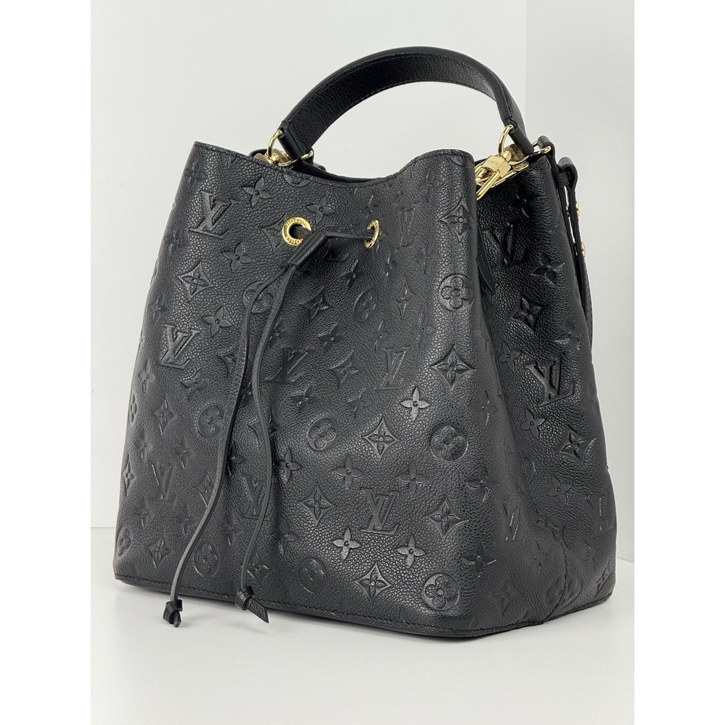 Louis Vuitton Neo Noé MM Empreinte Black Leather Women's Bucket Bag