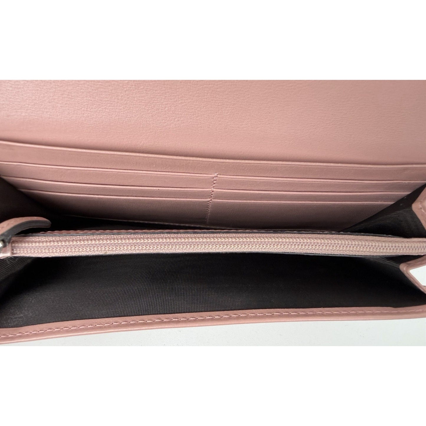Gucci Microguccissima Continental Bifold Flap Wallet in Pink Leather