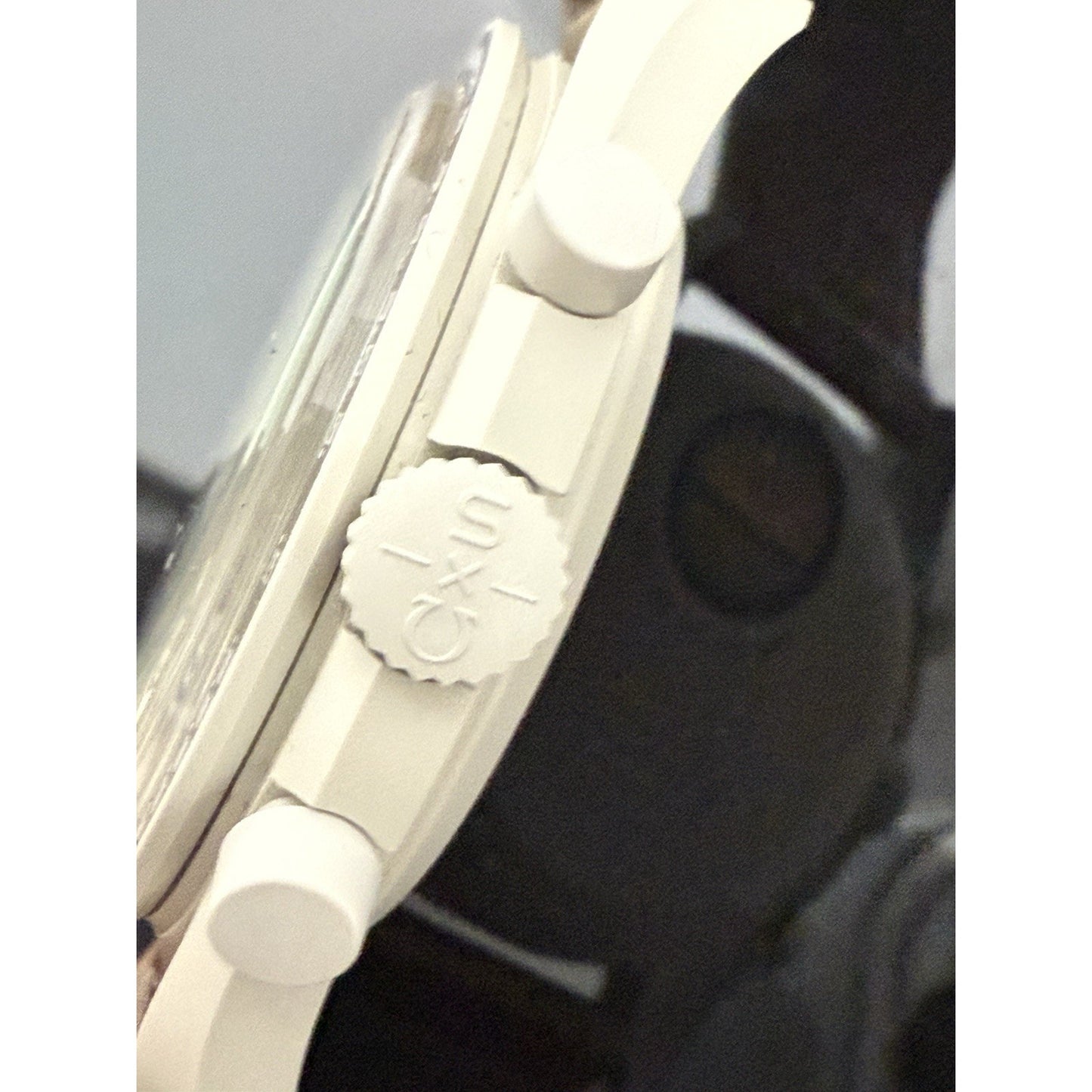 OMEGA X SWATCH Moonswatch Speedmaster Mission on Saturn 42mm SO33T100