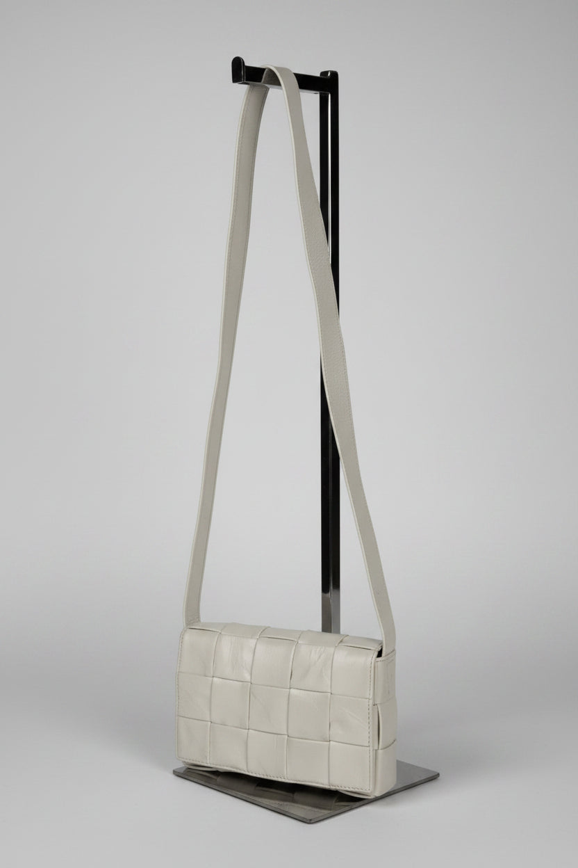 Bottega Veneta Cassette Bag Small Maxi Intrecciato Weave Lambskin Leather E1