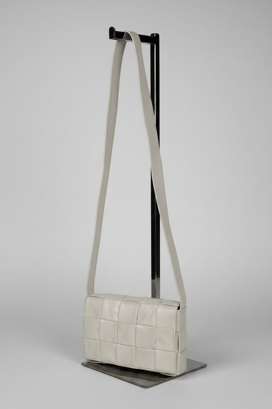 Bottega Veneta Cassette Bag Small Maxi Intrecciato Weave Lambskin Leather E1