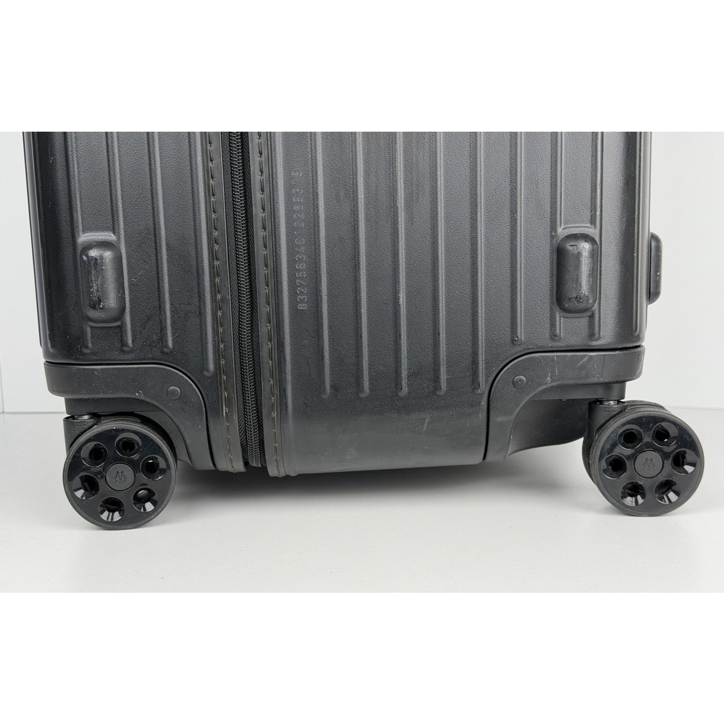 RIMOWA Essential Trunk Large Suitcase in Black Matte
