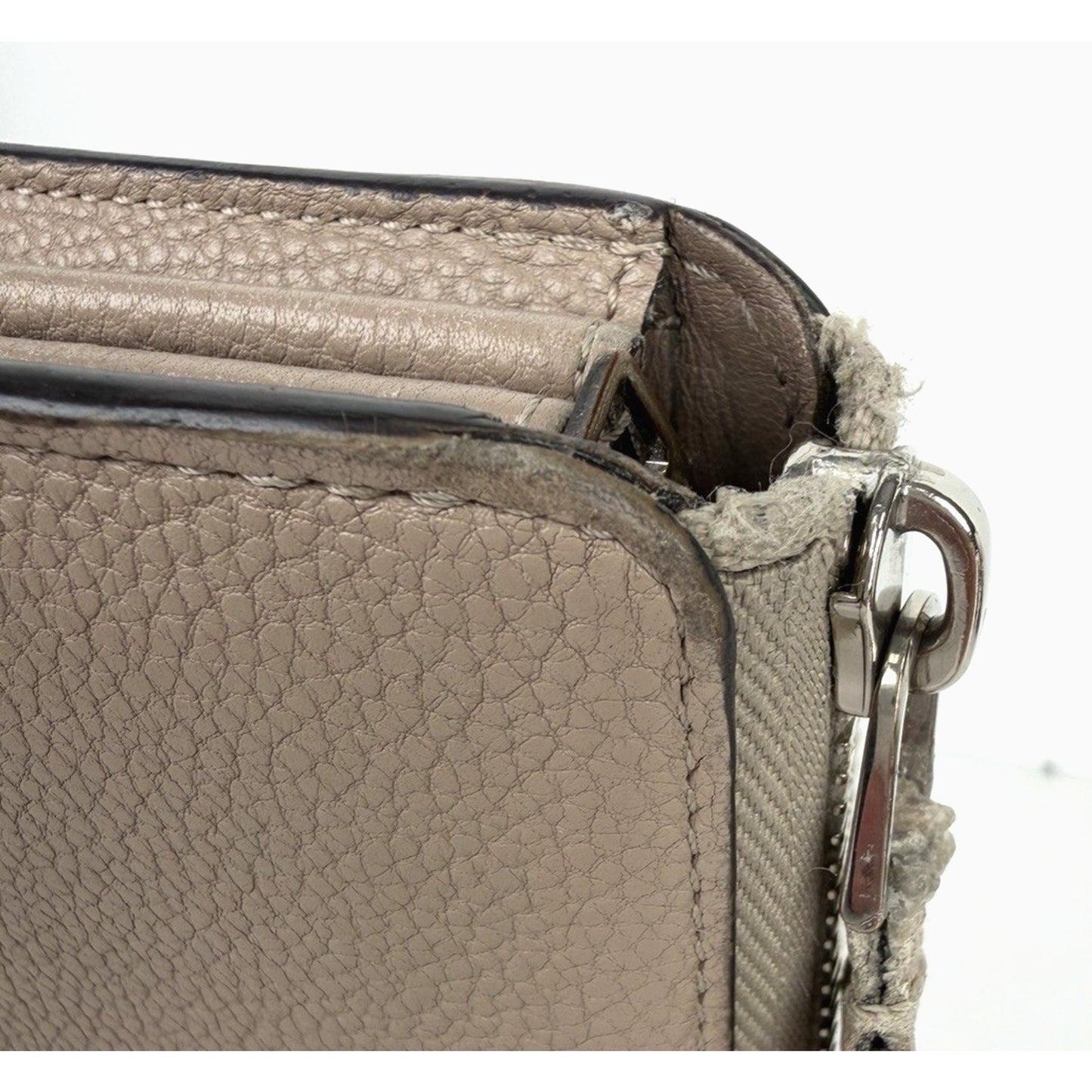 Louis Vuitton Comete Wallet in Galet (Beige) Taurillon Leather 2016