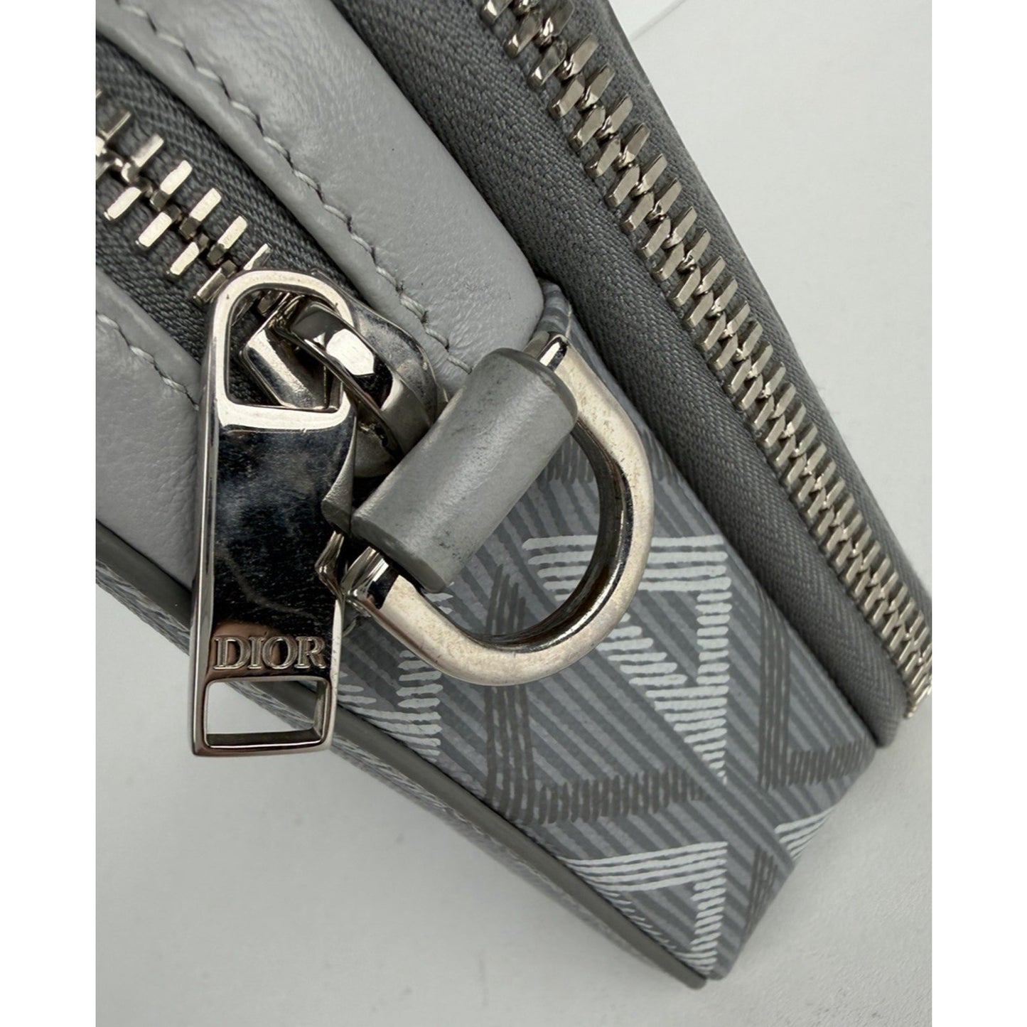 Christian Dior CD Diamond Messenger Pouch Gray Coated Canvas 2021 S17