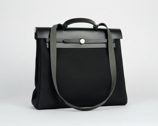 Hermes Military Toile Vache Hunter Herbag Messenger 39 in Black 2001 C2