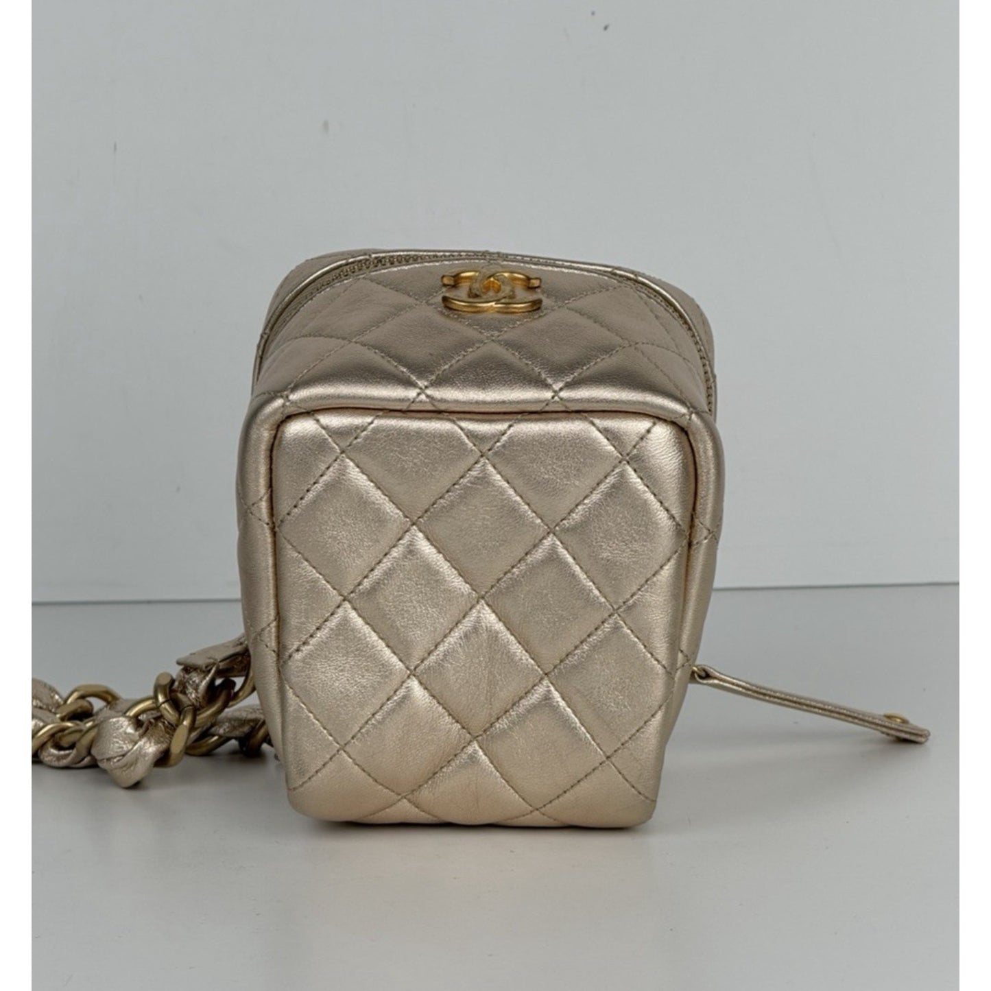 Chanel CC Cube Vanity Chain Bag Gold Quilted Metallic Lambskin 2021-2022 U3