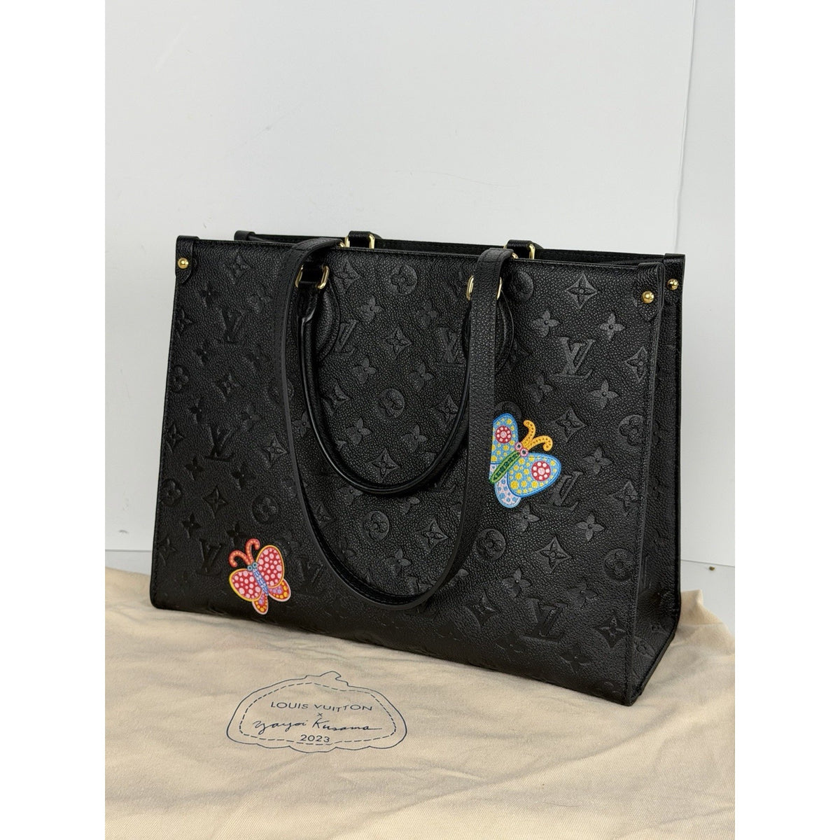 Louis Vuitton Kusama Flowers OnTheGo MM Handbag Black Empreinte Leather NFC D4