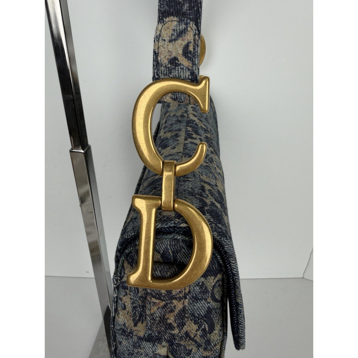 Christian Dior Medium Saddle Bag in Floral Denim Brocade Gold-Tone HW 2022 D4