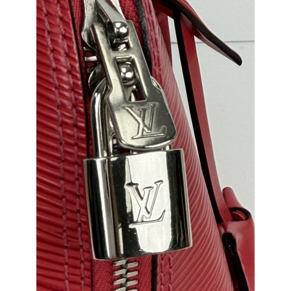 Louis Vuitton Alma BB Handbag in Red Epi Leather Silver-Tone Hardware 2015 F3