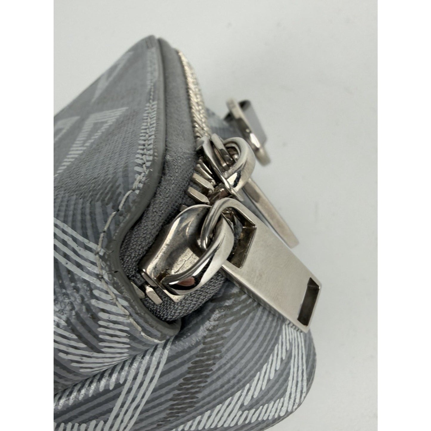 Christian Dior CD Diamond Messenger Pouch Gray Coated Canvas 2021 S17