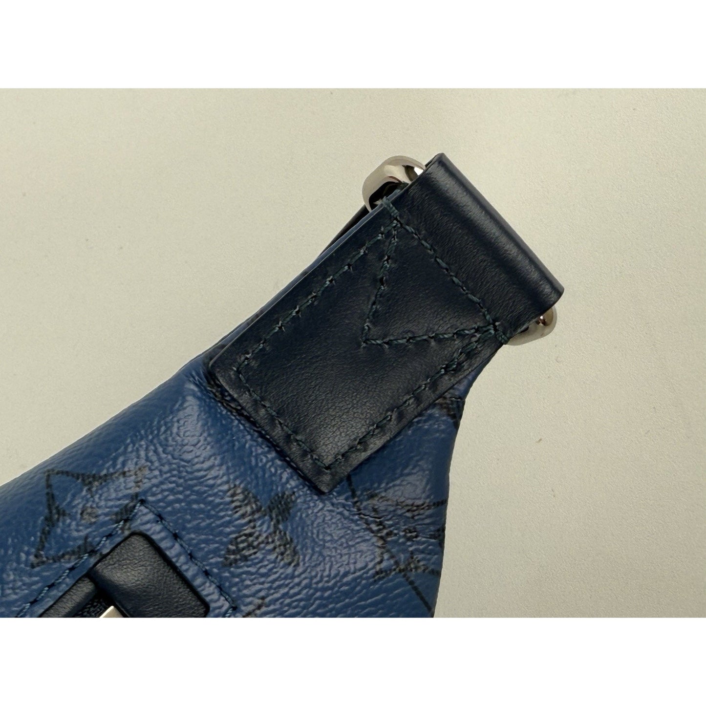 Louis Vuitton Monogram Blue Aqua Garden Discovery Bum Bag PM Body Bag A1