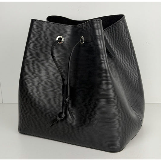 Louis Vuitton NéoNoé Bucket Bag MM Black Epi Leather Embossed Texture NFC C8
