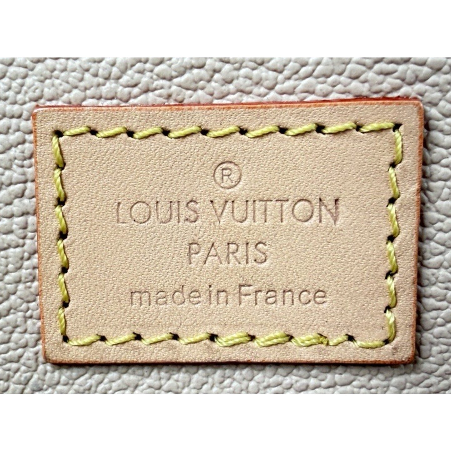 Louis Vuitton Monogram Cosmetic Pouch Bag MM in Coated Canvas 2023 S-07