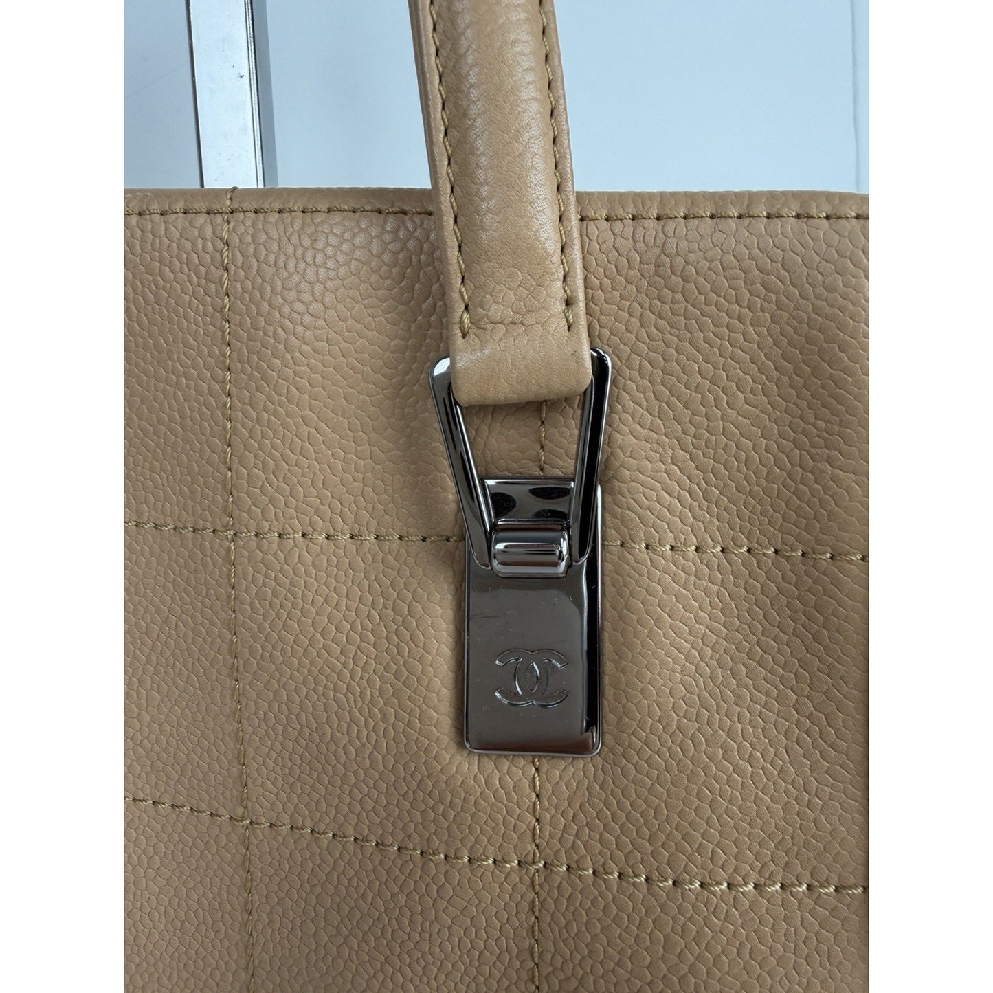 Chanel Chocolate Bar Tote Bag Vintage in Beige Quilted Leather 2003-2004 S-20