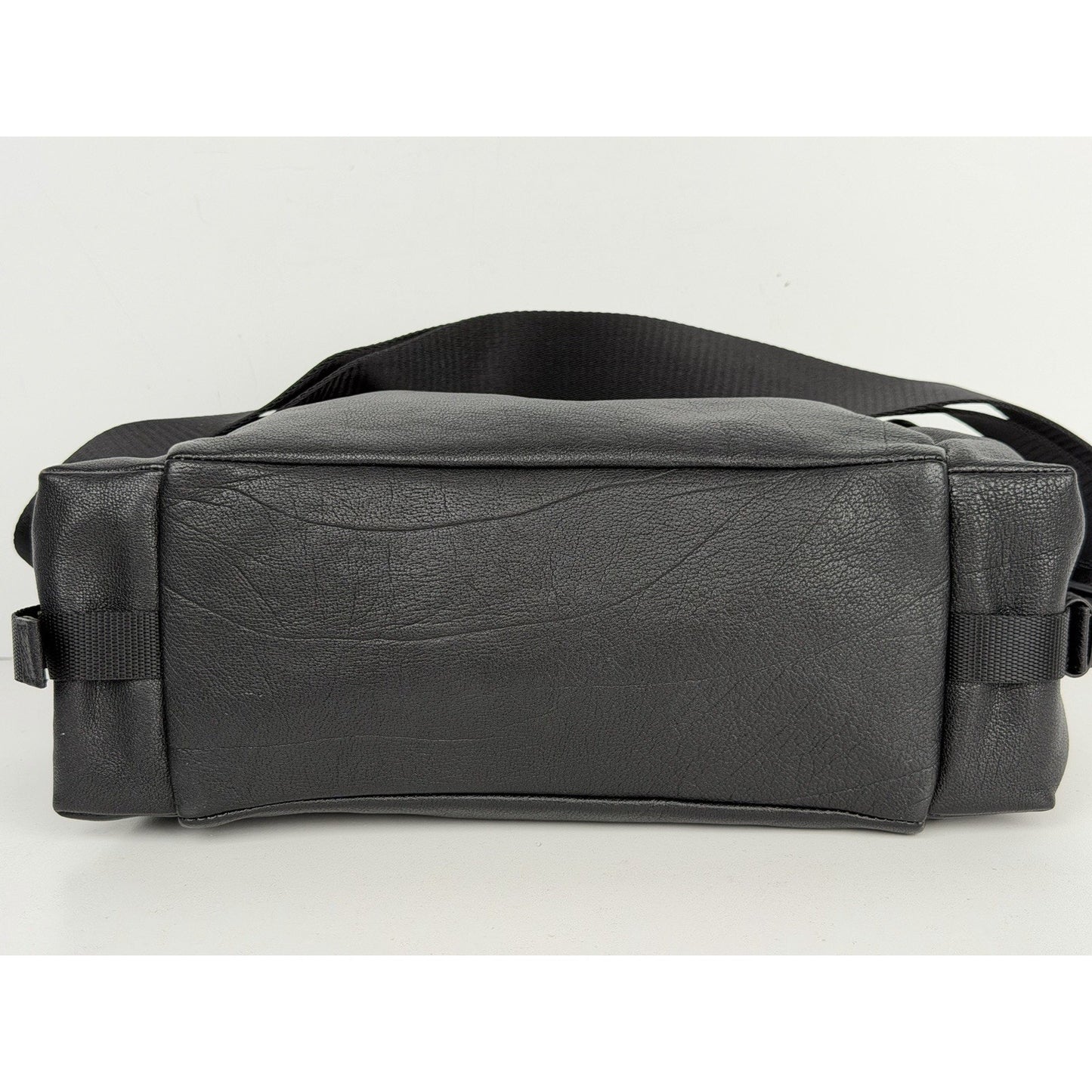 Prada Explore Leather Zip Messenger Bag in Black for Man Silver-Tone Hardware E4
