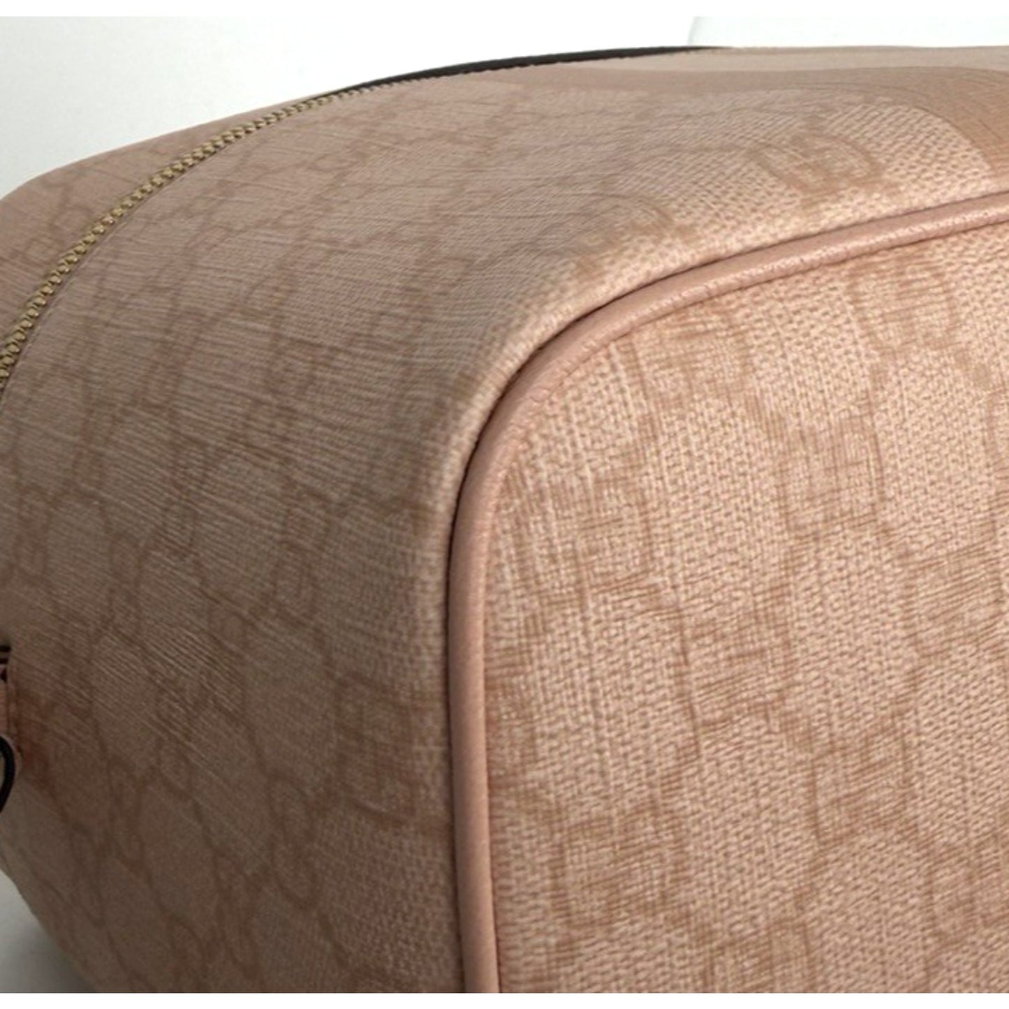 Gucci Ophidia Vanity Cosmetic Case Bag is Crafted from Pink GG Supreme Canvas S