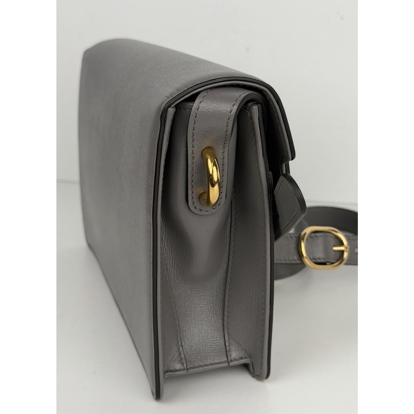 Gucci GG Ring Shoulder Bag Small Light Grey Smooth Leather Interlocking S18