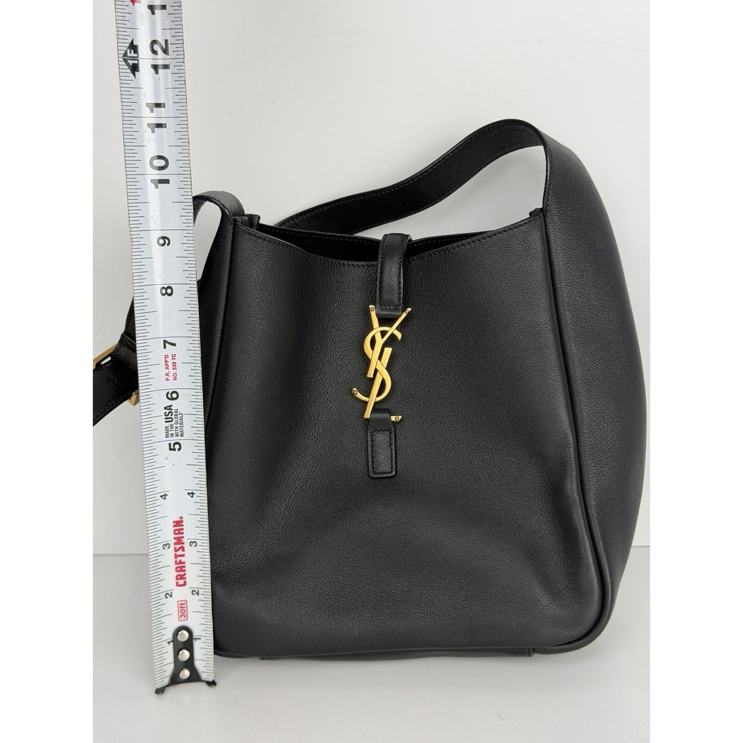Saint Laurent Le 5 A 7 Small Hobo Bag in Black Grain Leather C2