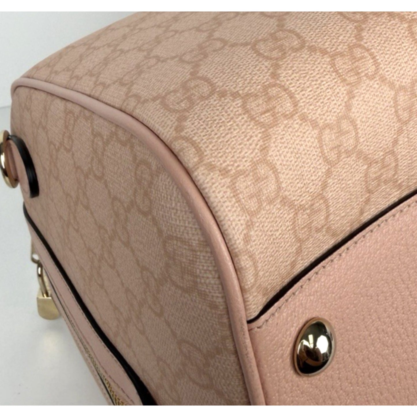 Gucci Ophidia Medium Duffle Bag in Dusty Pink GG Supreme Canvas and Leather S