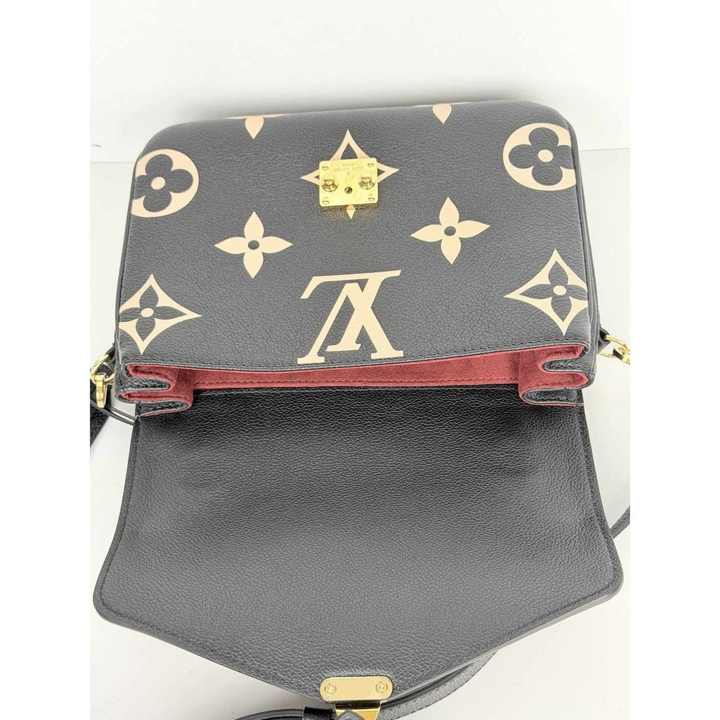 Louis Vuitton Pochette Metis Bag MM in Monogram Empreinte Black /Beige NFC D3