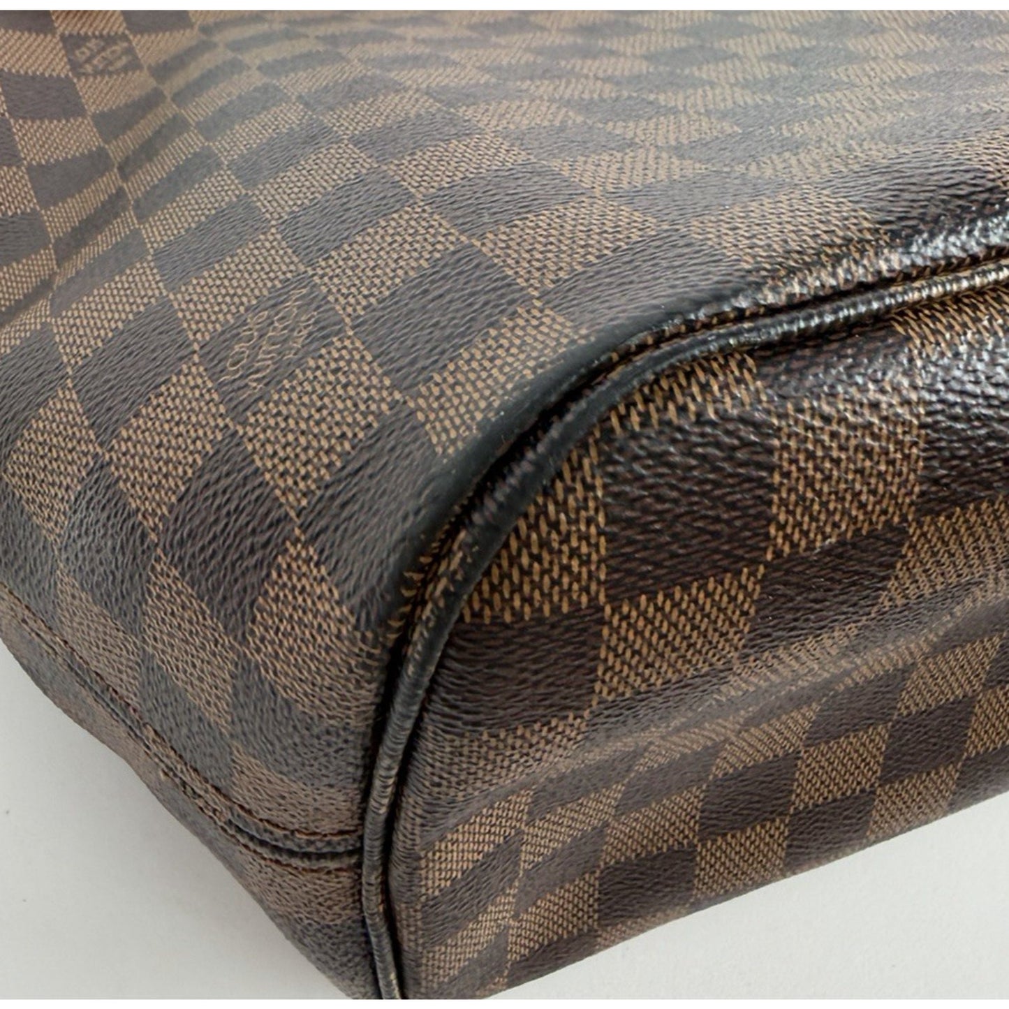 Louis Vuitton Neverfull MM Tote Bag in Damier Ebene Coated Canvas 2016 S09
